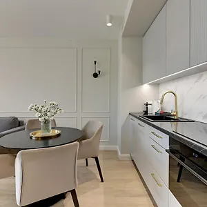 Grano Riverview - Pool, Gym & Spa By Downtown Apartament